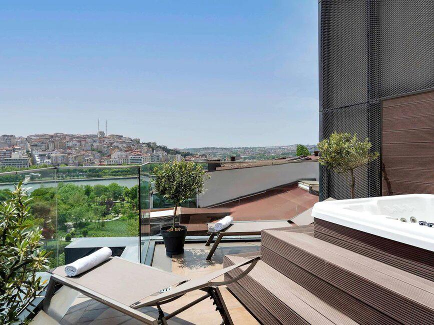 Mövenpick İstanbul Golden Horn