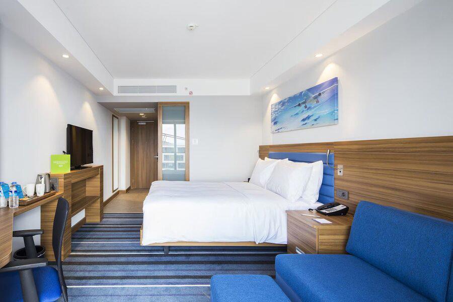 Hampton by Hilton İstanbul Kurtköy