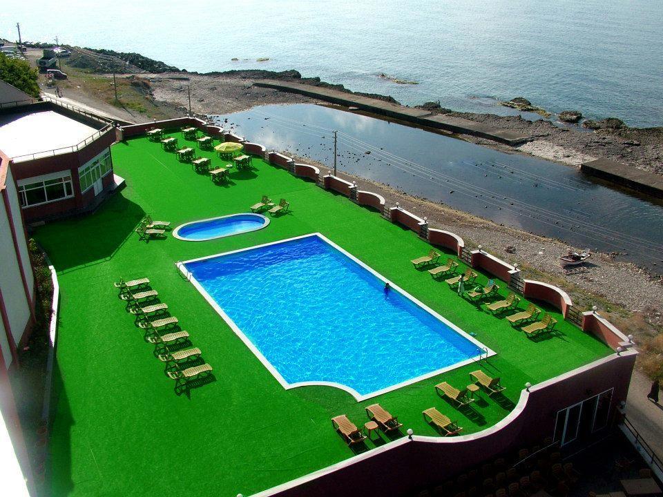 Berrunil Otel