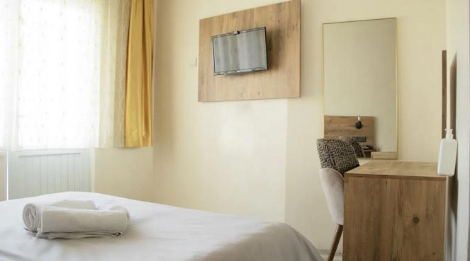 Parlak Otel