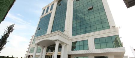 The Ci̇ty Walls Sui̇t Otel