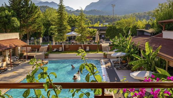 Welcome Rose Resort Hotel
