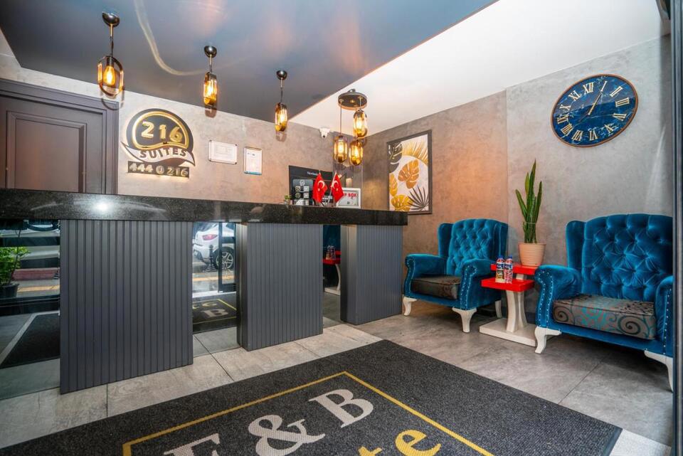 216 F&B Suites