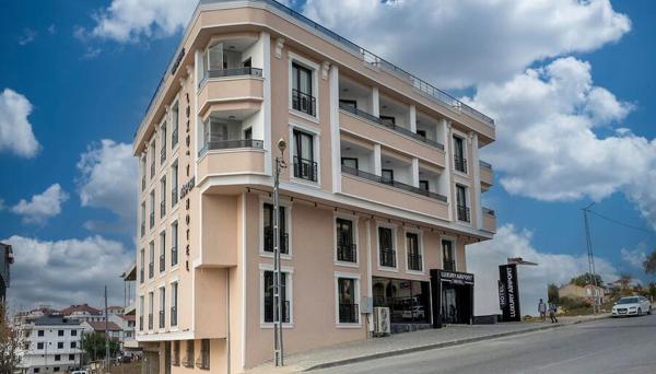 Luxury Airport Hotel
