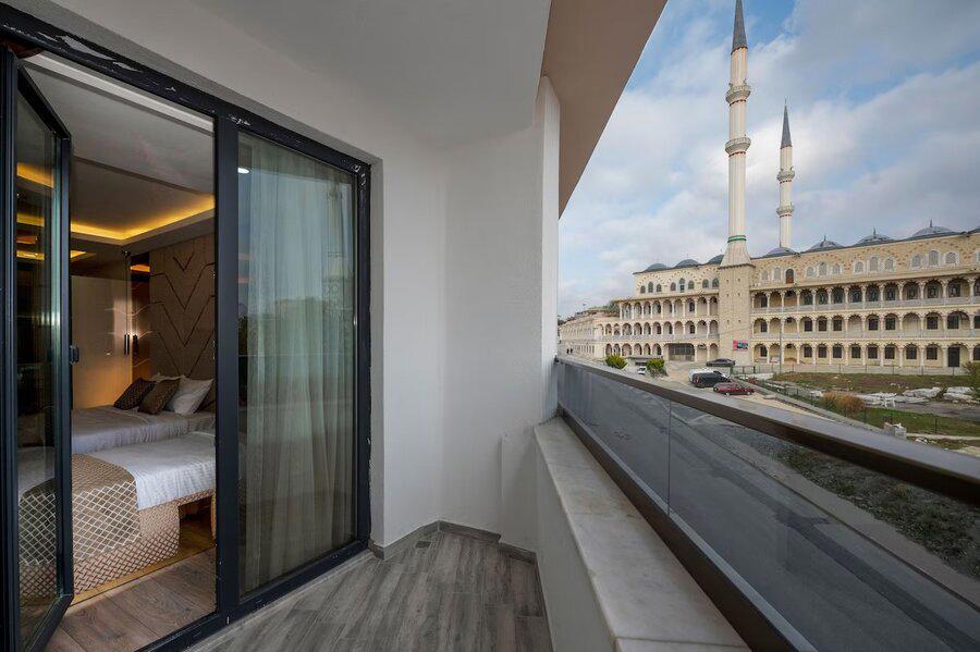 Luxury Airport Hotel By Zazzoni