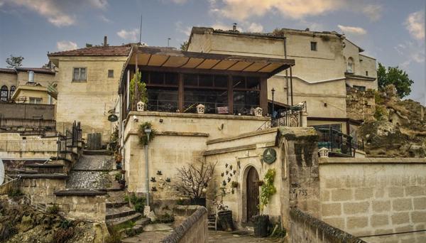 Demisos Caves Hotel