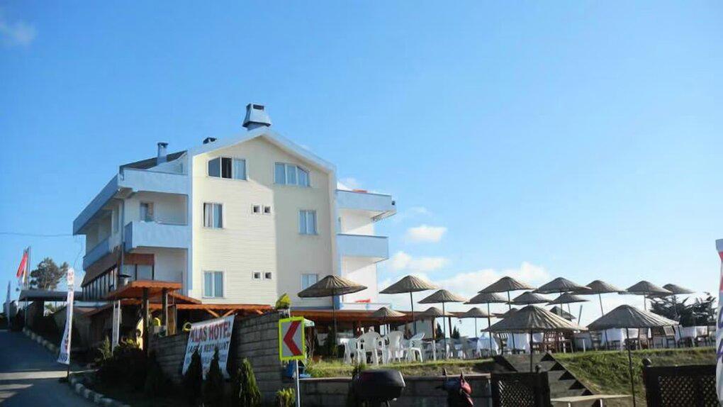 Klas Beach Hotel