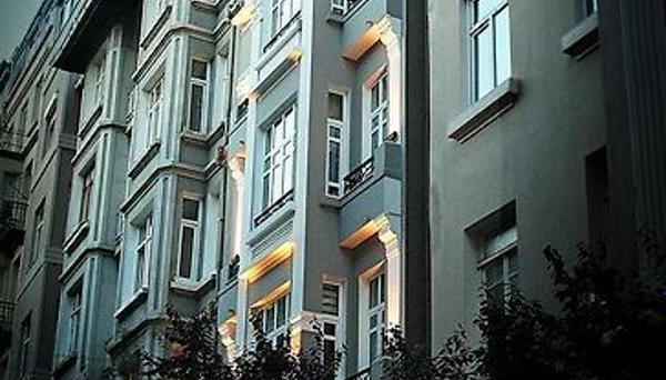 Frida Suites And Aparts