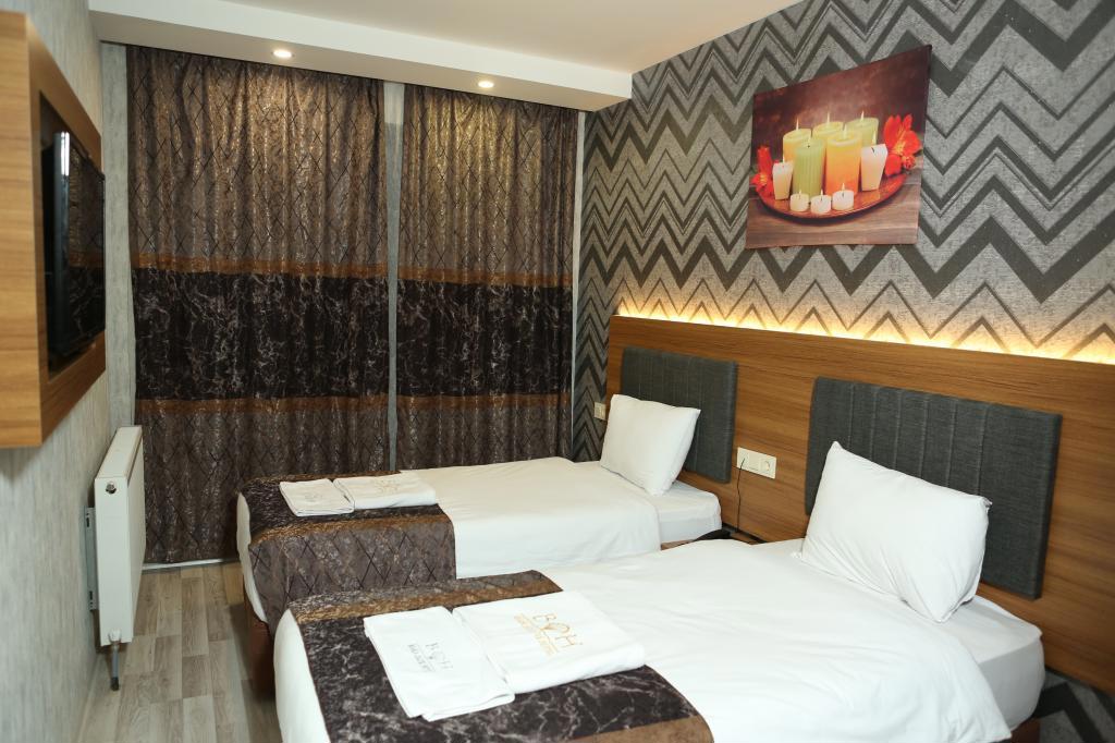 Bianca Deluxe Hotel Van