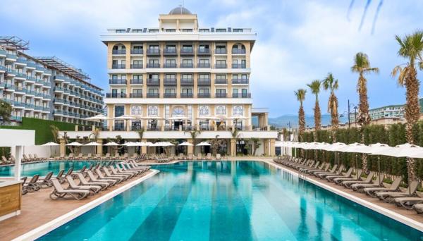 Serenity Queen Hotel