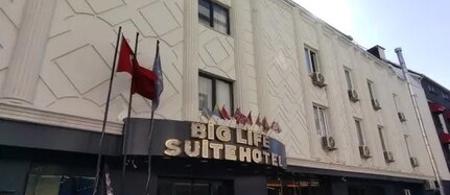 Big Life Suit Hotel