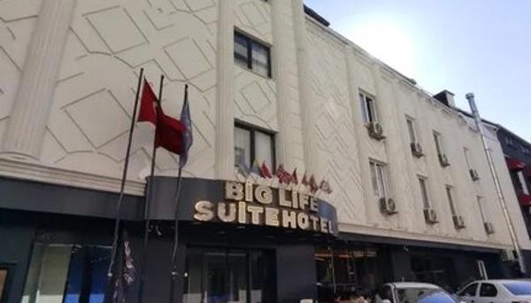 Big Life Suit Hotel