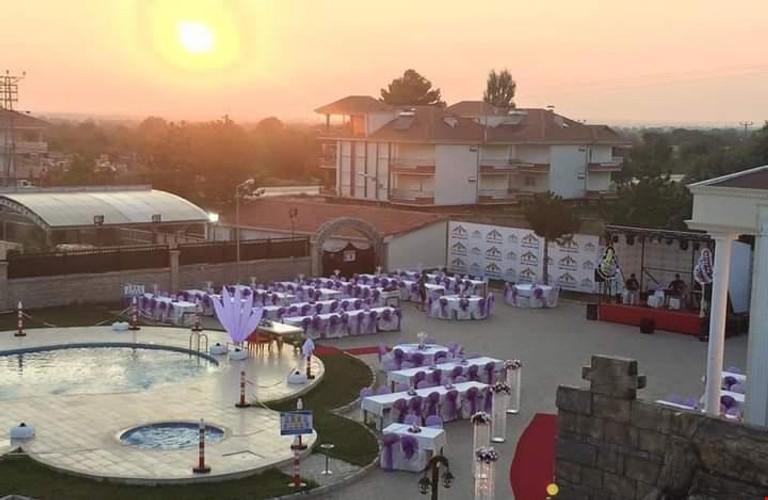 Sivaslı Yalım Garden Park Otel