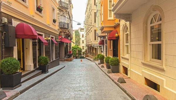Meroddi Galata Flats