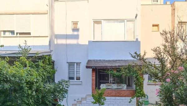 5.36 Beach House