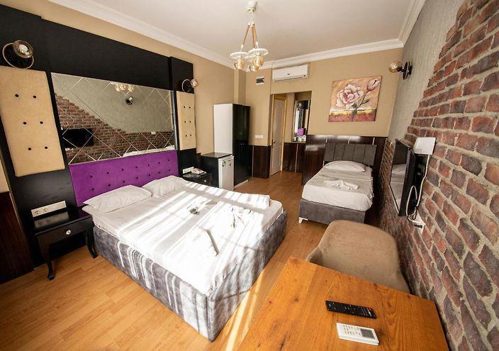 Royal Garden Suite And Hotel