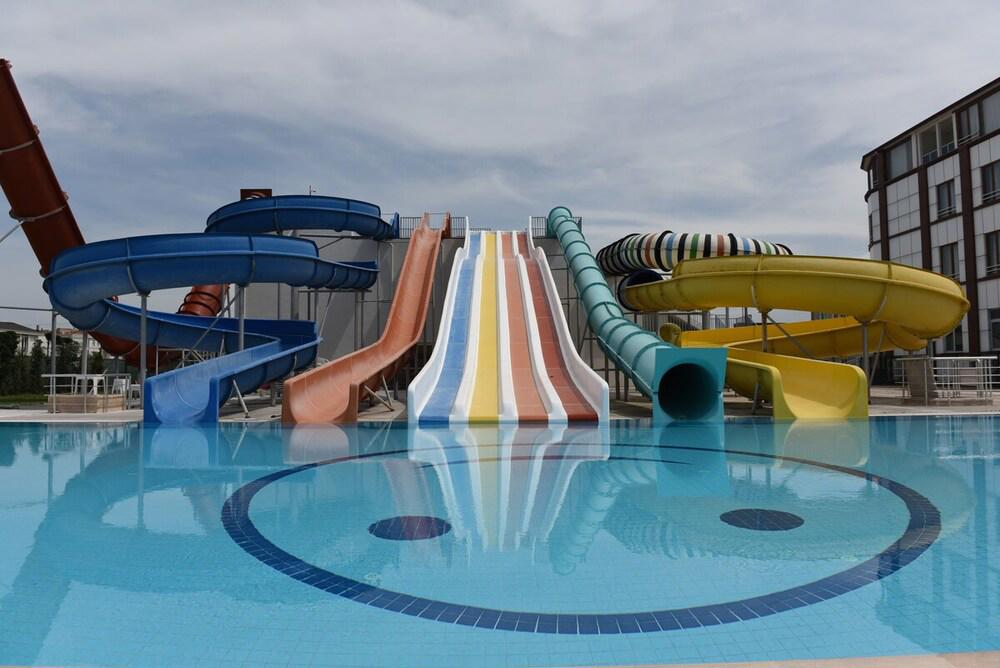 Carpediem Diamond Hotel