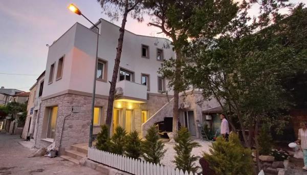 Foça Suite Apartment