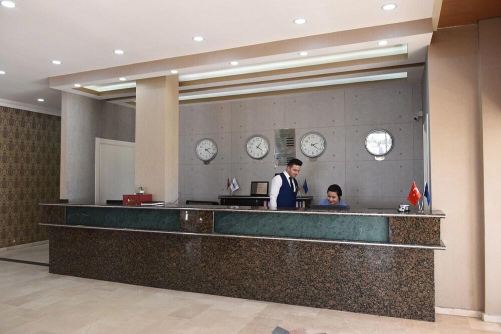 Carpediem Diamond Hotel