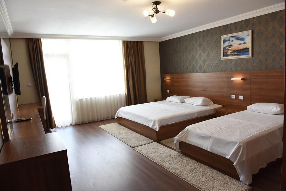 Carpediem Diamond Hotel