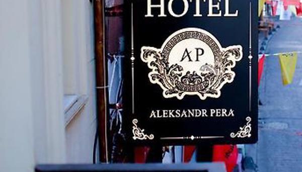 Aleksandr Pera Hotel