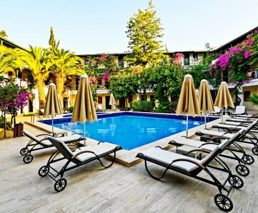 Hotel Bleu Nuit