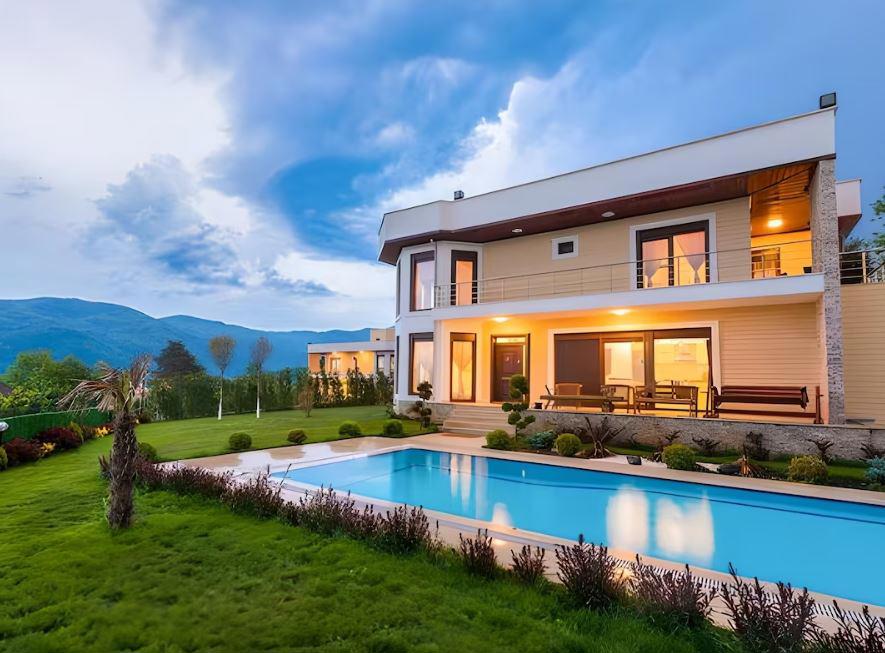 Nevras Resort
