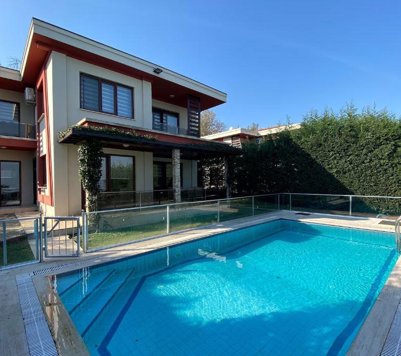 Nevras Resort