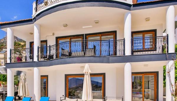 Villa Alternatif