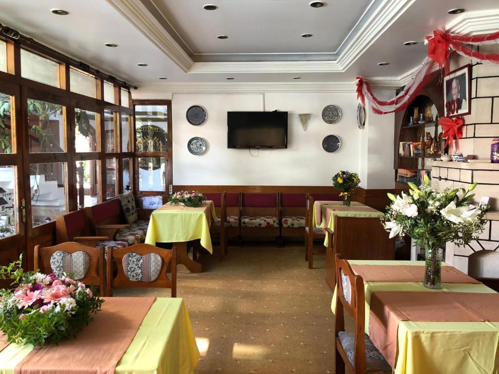 Karyatit Hotel Kaleiçi
