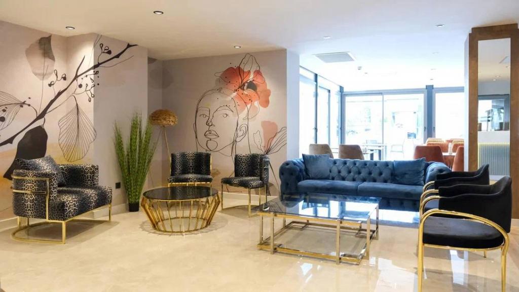 Lara İberis Hotel