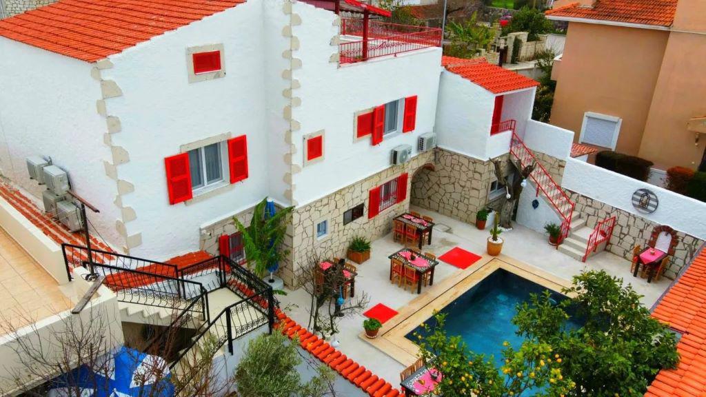 Badem Içi Alaçatı Otel