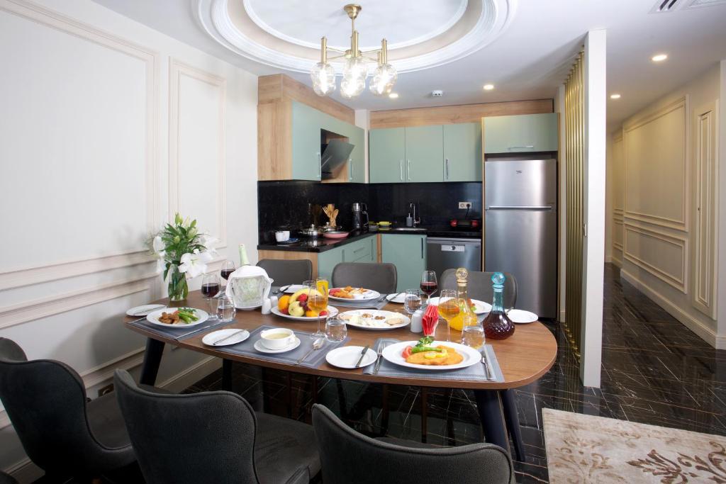 Princely Suites