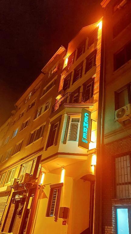 Cemre Suites
