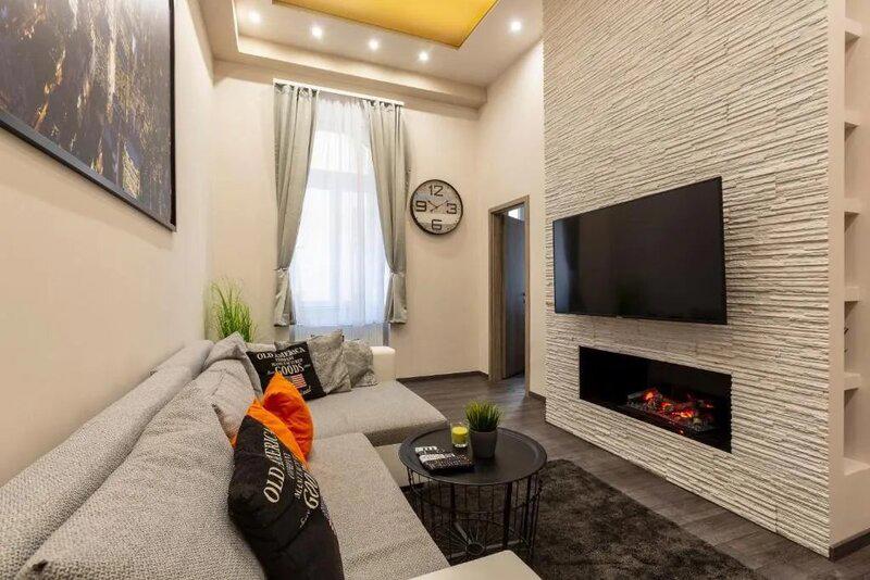 Grand Lara Hotel & Apartments