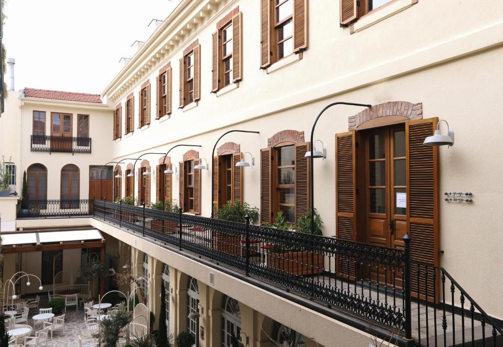 Ecole St. Pierre Hotel