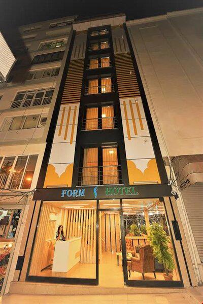 Form Hotel