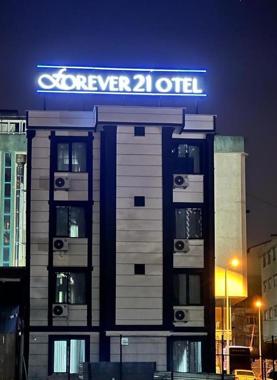 Forever 21 Hotel