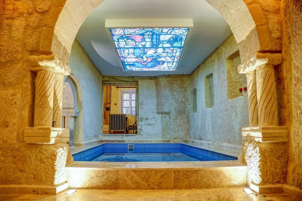Calypso Cave Suites