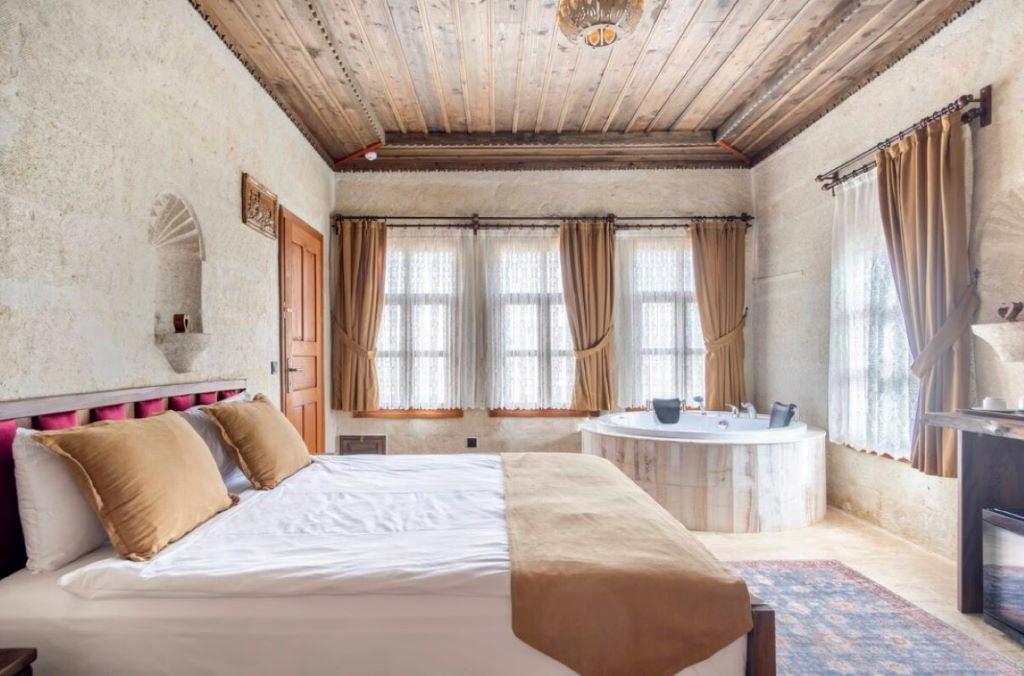 Uzay Cave Suite Hotel