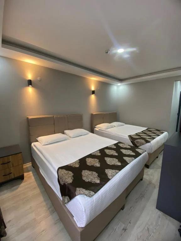 Whitestone Hotel