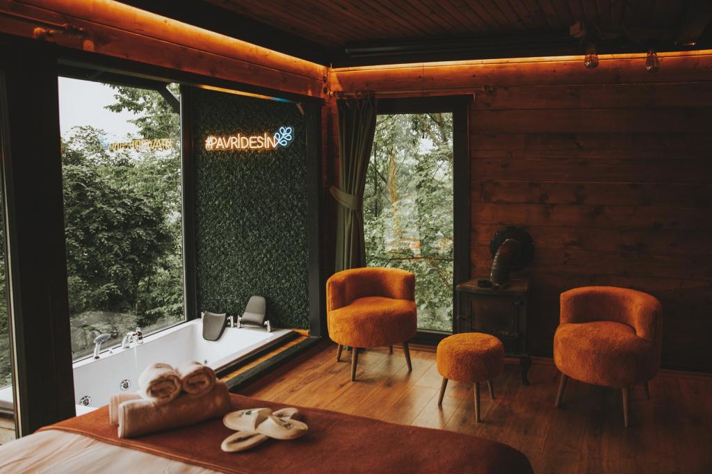 Pavri Suit Bungalov