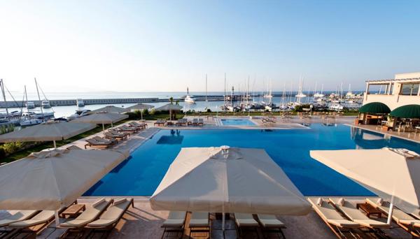 Yacht Club