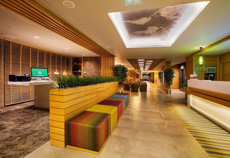 Holiday Inn İstanbul Kadıköy