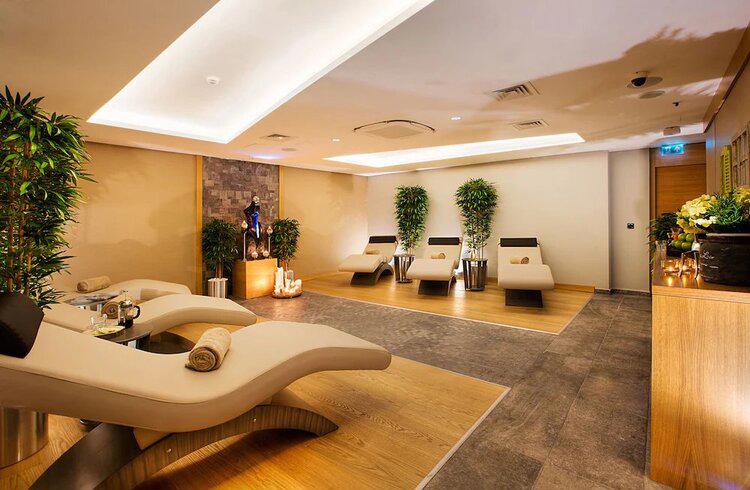 Holiday Inn İstanbul Kadıköy
