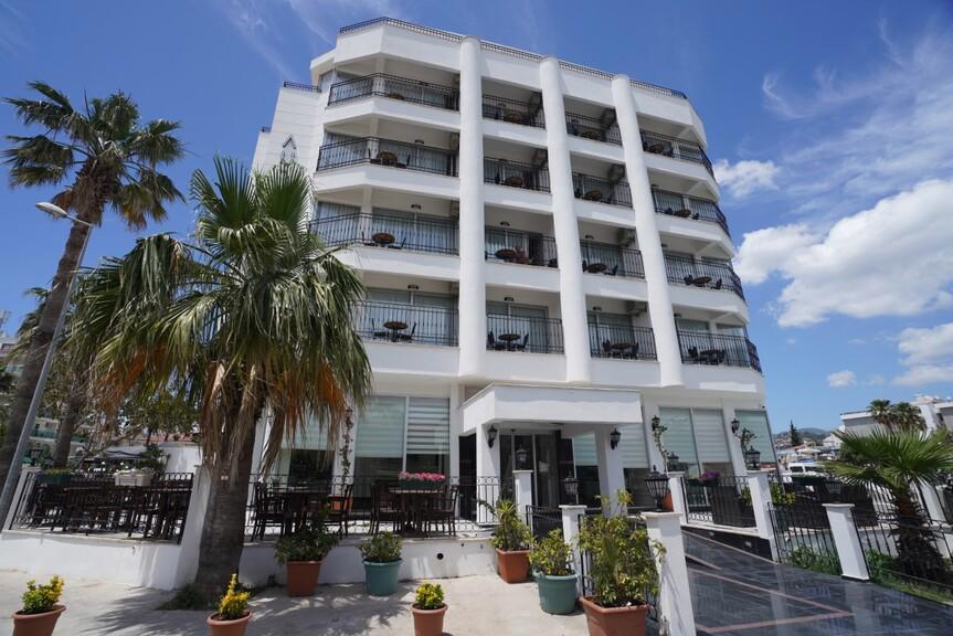 Aurasia Sea Side Hotel