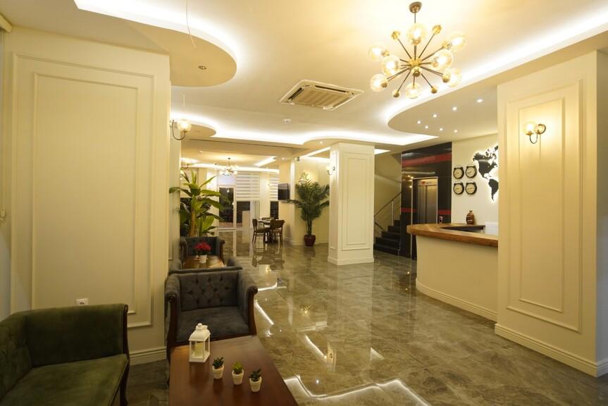 Aurasia Sea Side Hotel