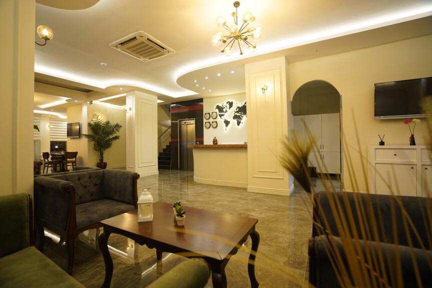 Aurasia Sea Side Hotel