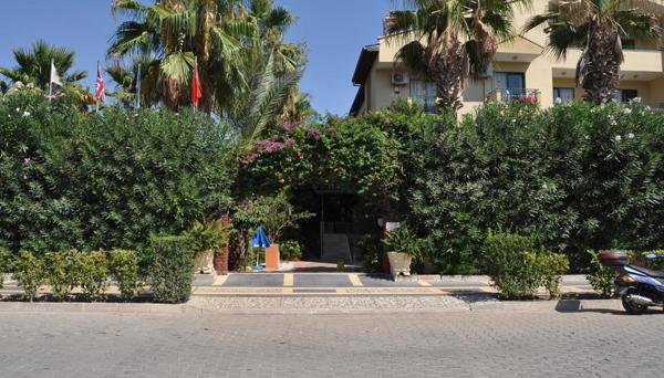 Hibiscus Apart & Garden