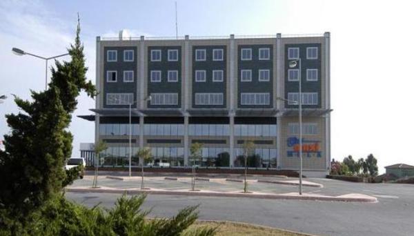 Maxi Mola Hotel